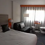 Ibis Styles Centre Gare מלון 3*
