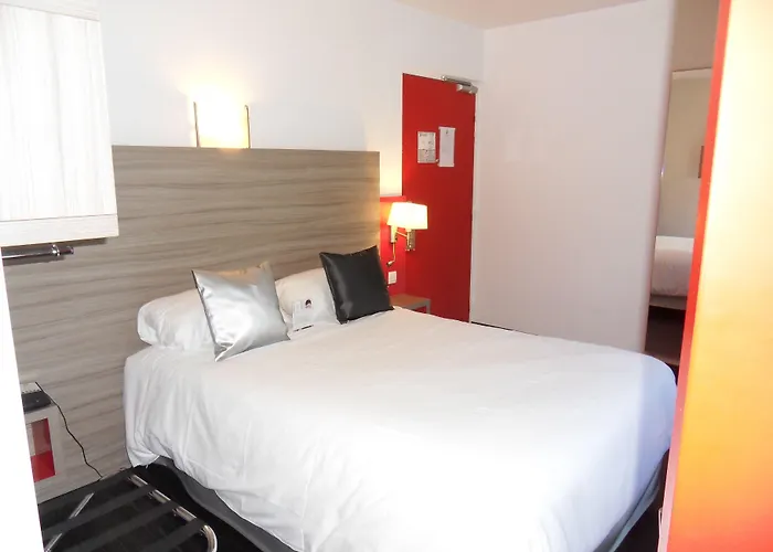 מלון Ibis Styles Centre Gare 3*