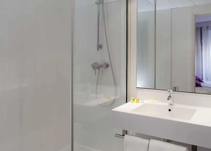 Ibis Styles Centre Gare מלון גרנובל